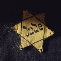 Holocaust nebo genocida?