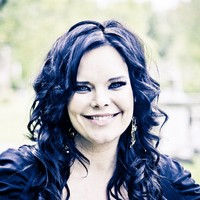 NIGHTWISH: Zpěvačka Anette Olzon nečekaně vyhozena z kapely!!!