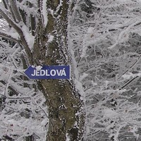 Jedlová v Lužických horách – turistika, běžky i sjezdovky