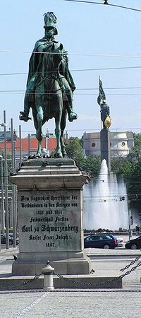 Frantisek Schwarzenberg socha2