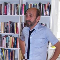 „Pokud děti vidí číst své rodiče, jistě si sami také najdou ke knize cestu…“