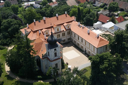 zamek-loucen-01
