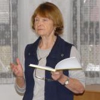 Dina a tajemství starých tenisek