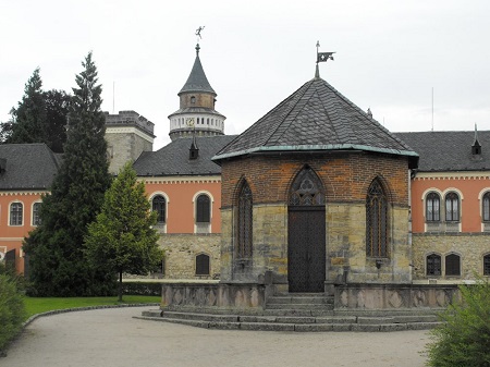pamatky listopad