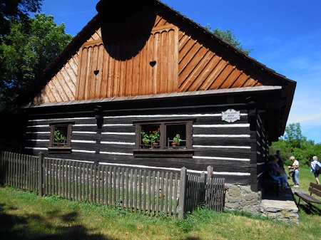 exkurze  pamatnik Josefa Jungmana Hudlice 9.6.2017 004