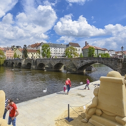 Pisek200