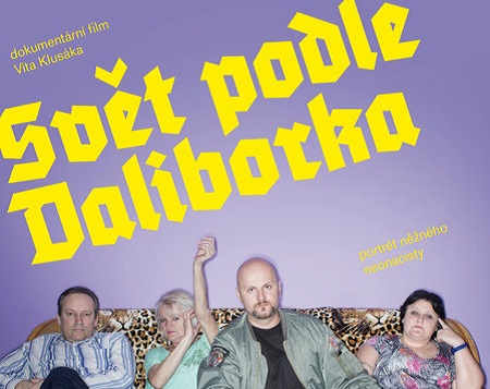 Svět podle Daliborka – slzy ve vaně i neonacistická rétorika