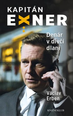 denar v divci dlani