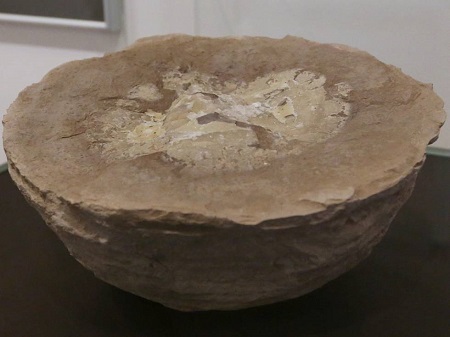 UM mineral 1
