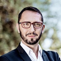 Milan Deutsch 200