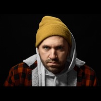 Filip Konvalinka vydává první sólovou desku Buldok: „Bez sponzorů, bez přezdívek a bez obav.“