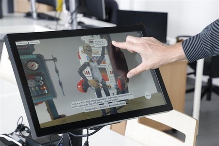 robot interaktivni