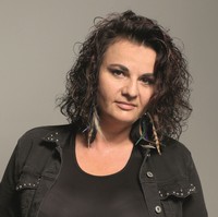 Radůza vydává album Kupředu plout, které nahrála v rámci úspěšného koncertu se Symfonickým orchestrem Českého rozhlasu