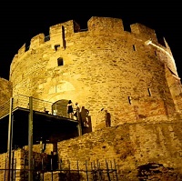 Nočné potulky za históriou v Thessalonikách alebo deň pred cestou na ostrov na ostrov Thassos