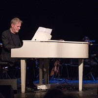 Zdenek Merta a jeho hosté si zahrají u klavíru v Městském divadle Brno