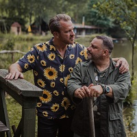 Pro někoho životní styl, pro druhého experiment. Česká televize natáčí druhou sérii Osady