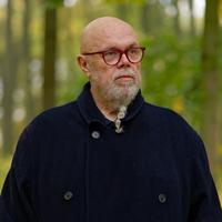 Jablkoň slaví neuvěřitelných 45 let na scéně. Se singlem a klipem Linka důvěry vzpomíná na své začátky