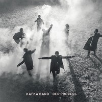 Tep města, úzkost i noční tančírny. Kafka Band novým albem Der Process uzavírá trilogii nahrávek inspirovaných romány Franze Kafky