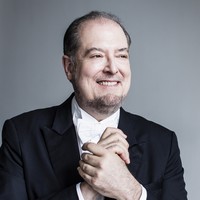 Garrick Ohlsson a Alena Hron vystoupí s Pražskými symfoniky