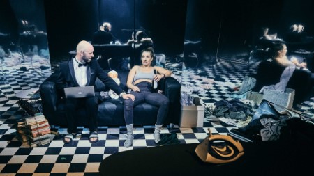 zena filmoveho kritika3