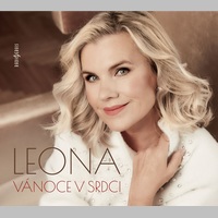 Album Vánoce v srdci Leony Machálkové sází na křehkost, eleganci a krásu