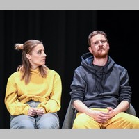 Komorní inscenace Chvilky překvapí moderním tónem i zralým herectvím