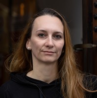 Rozesmát čtenáře, je mnohem těžší než rozbrečet, myslí si Petra Klabouchová