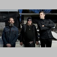 HIGH ON FIRE 200
