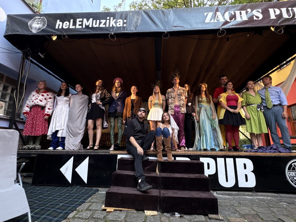 sen noci svatojánské foto 6