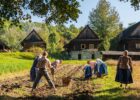 Broučci, podzimní práce a fujara ve Valašském muzeu v přírodě