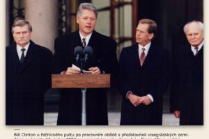 Saxofon pro Clintona i dopisy od britské královny. Nová výstava ukazuje dosud nezveřejněné dokumenty a fotografie z Havlova prezidentství